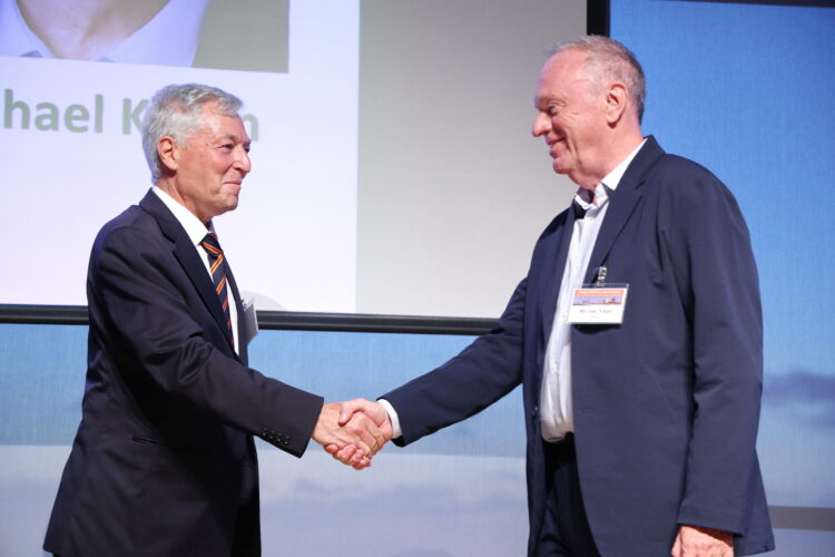 מיכאל קגן, ה-CTO של אנבידיה ביחד עם שלמה גרדמן בכנס ChipEx2025. צילום: ניב קנטור