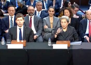 מנכ"לית AMD ליסה סו ומנכ"ל OPEN AI סם אלטמן בהופעה בפני וועדה של הקונגרס. צילום מסך מתוך ערוץ היוטיוב של הקונגרס האמריקני