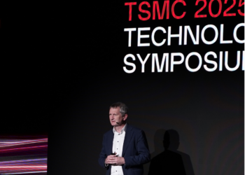 נשיא TSMC EMEA פול דה בוט בכנס החברה באמסטרדם, מאי 2025