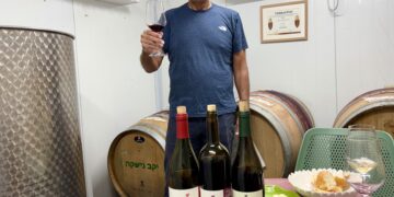 נישקה – הינן שבבקבוק