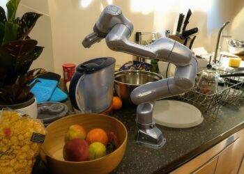 רובוט עזר במטבח. צילום: אנבידיה