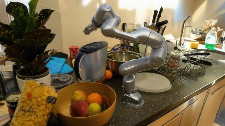 רובוט עזר במטבח. צילום: אנבידיה