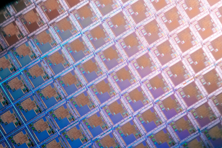 ספירת שבבים. אילוסטרציה: depositphotos.com