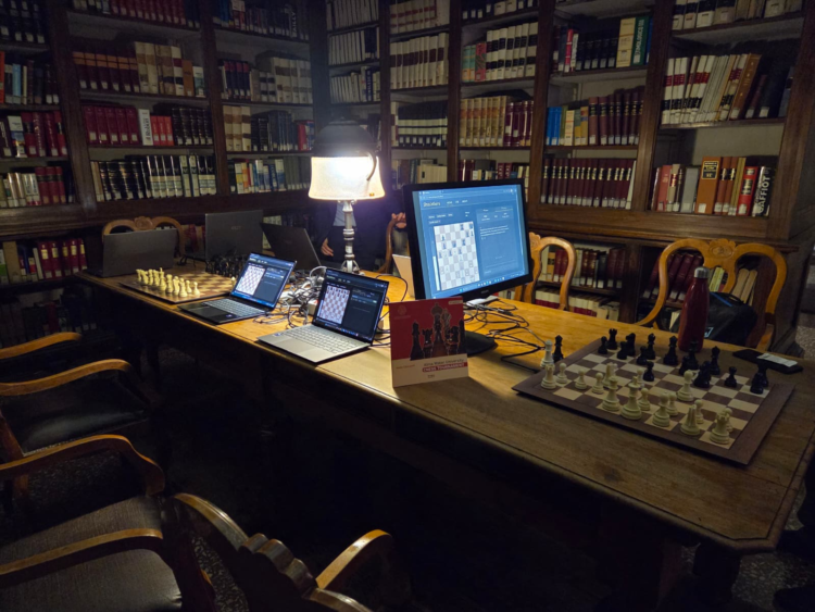 AI PC- המחשב האישי שמלמד שחמט. איור: אינטל