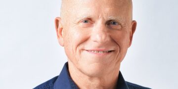 נשיא האוניברסיטה העברית פרופ' תמיר שפר. מתוך ויקימדיה