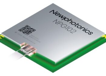 NPG102 PIC Transmitter on Chip של ניו פוטוניקס. צילום יחצ