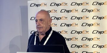 ד"ר יעקב רויזין, טאואר סמיקונדקטור בכנס ChipEx2026. צילום: אבי בליזובסקי