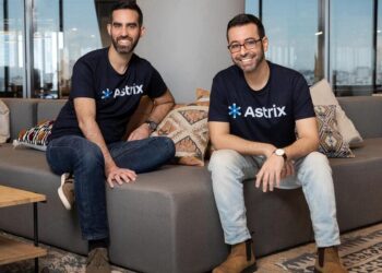 מייסדי אסטריקס, אלון ג'קסון ועידן גור (צילום: Astrix)