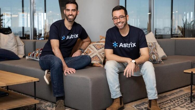 מייסדי אסטריקס, אלון ג'קסון ועידן גור (צילום: Astrix)