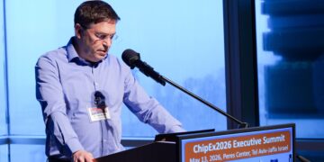 יו"ר רשות החדשנות ד"ר אלון סטופל בכנס ChipEx2026. צילום: עמית אלפונטה